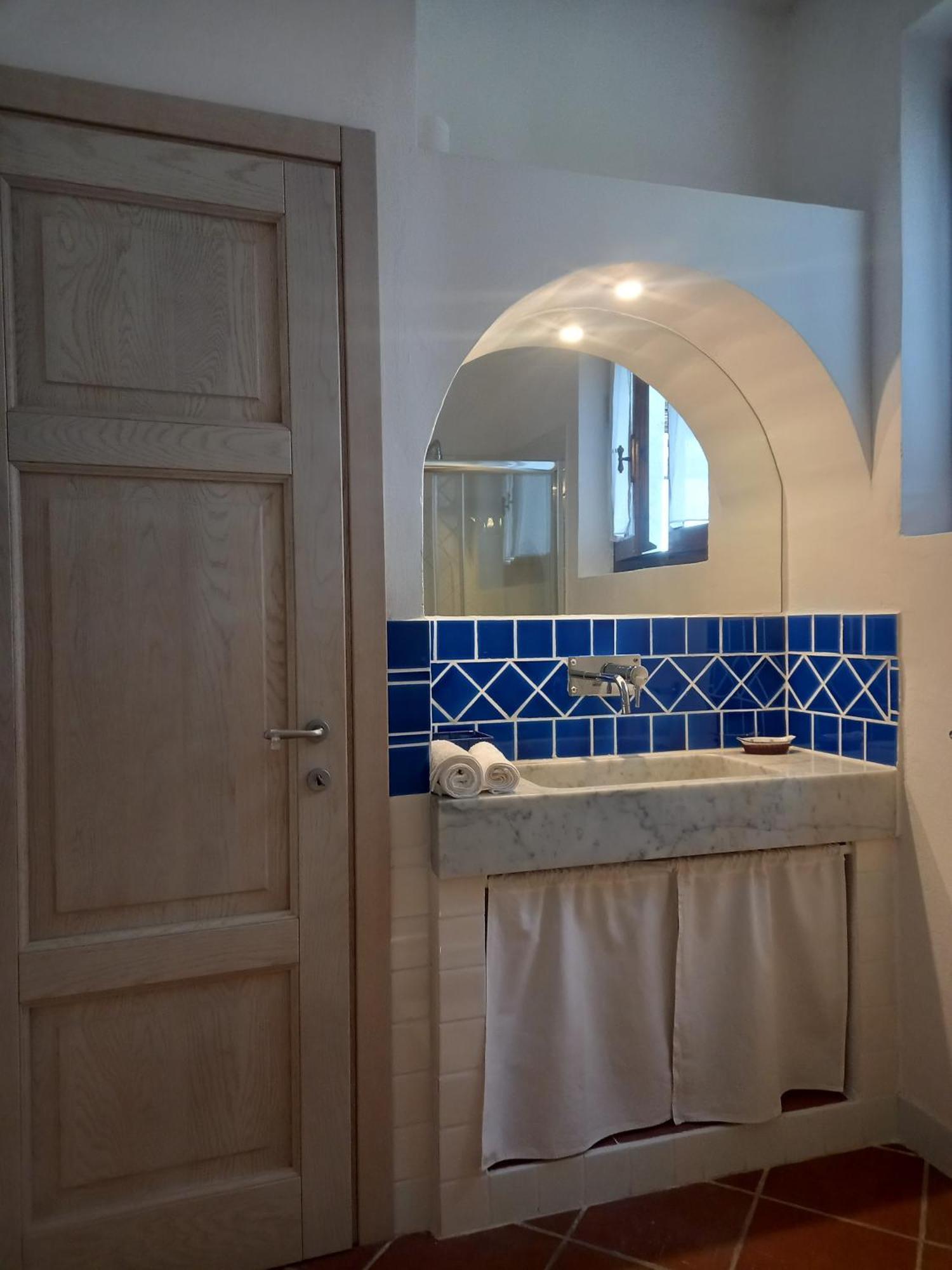 Hotel Il Colle Della Brina Sarzana Esterno foto